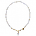 Pearl Necklace with Heart-Shaped Gold Pendants and Droplet Pearl